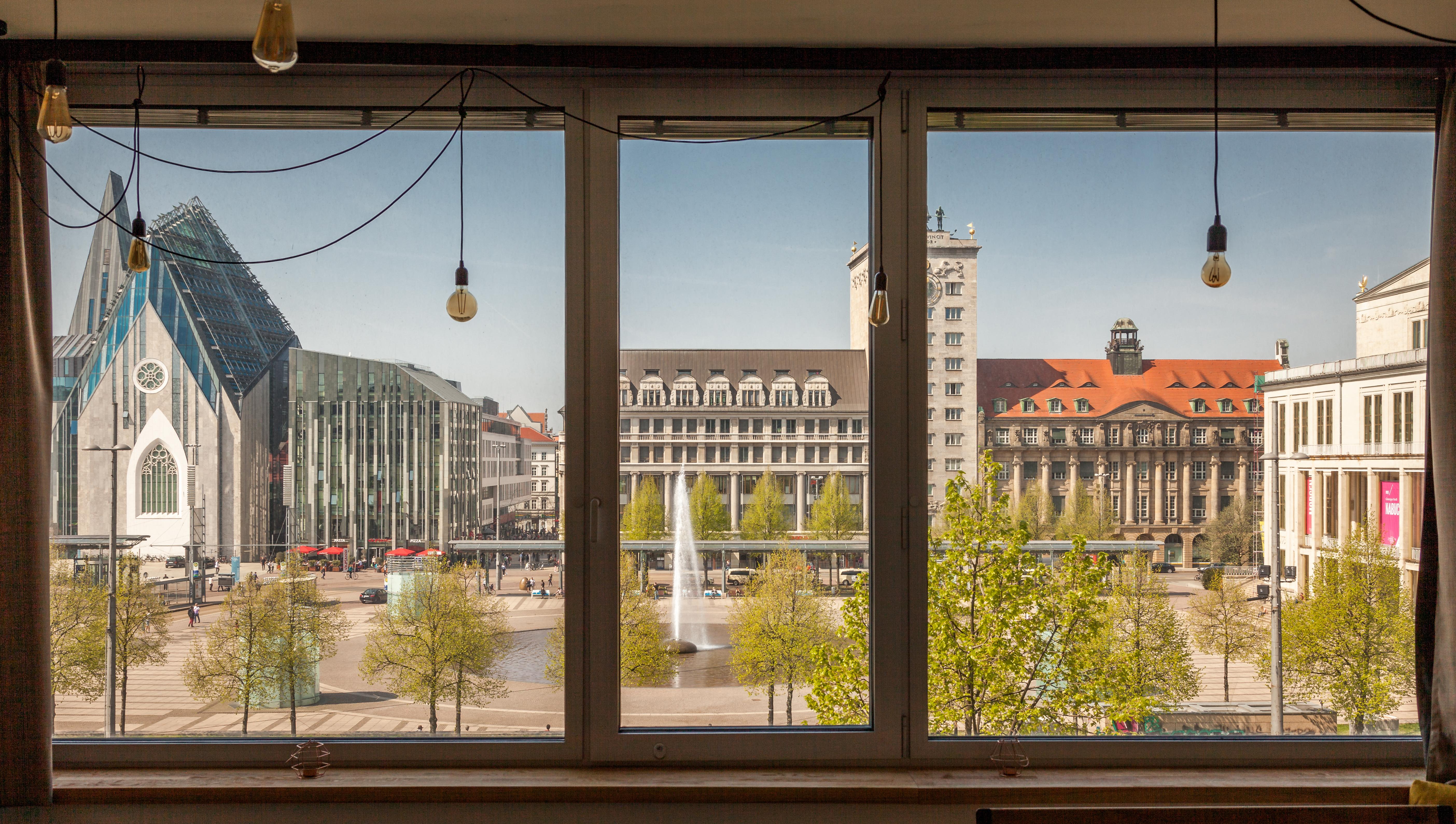 Staycity Aparthotels Leipzig City Centre Εξωτερικό φωτογραφία View of the central square