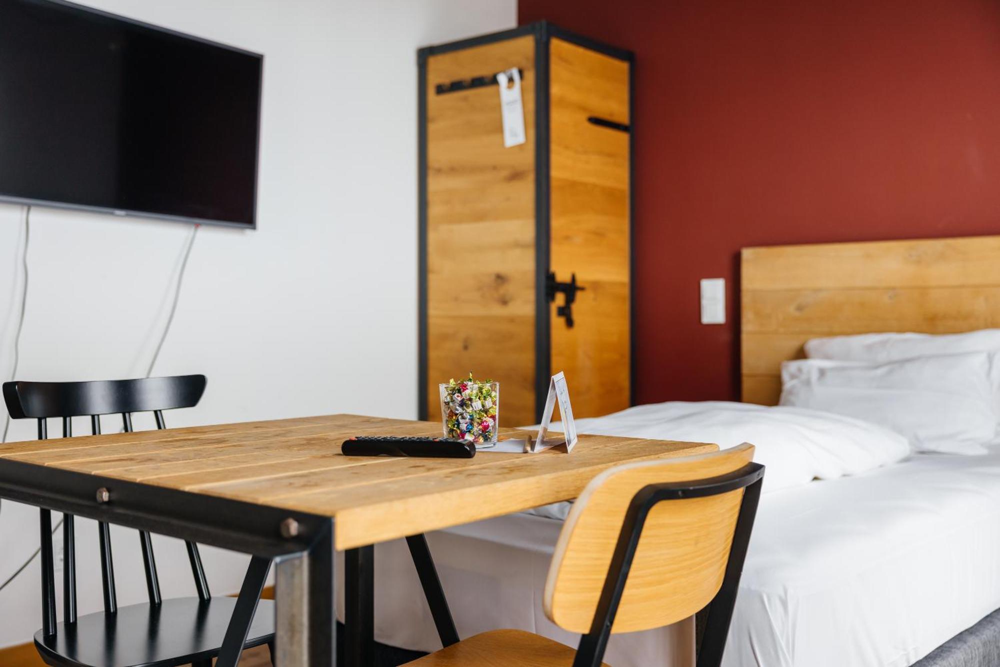 Staycity Aparthotels Leipzig City Centre Εξωτερικό φωτογραφία A room at the hotel