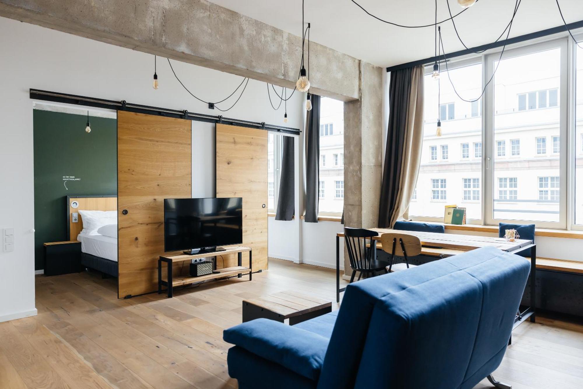 Staycity Aparthotels Leipzig City Centre Εξωτερικό φωτογραφία A room at the hotel