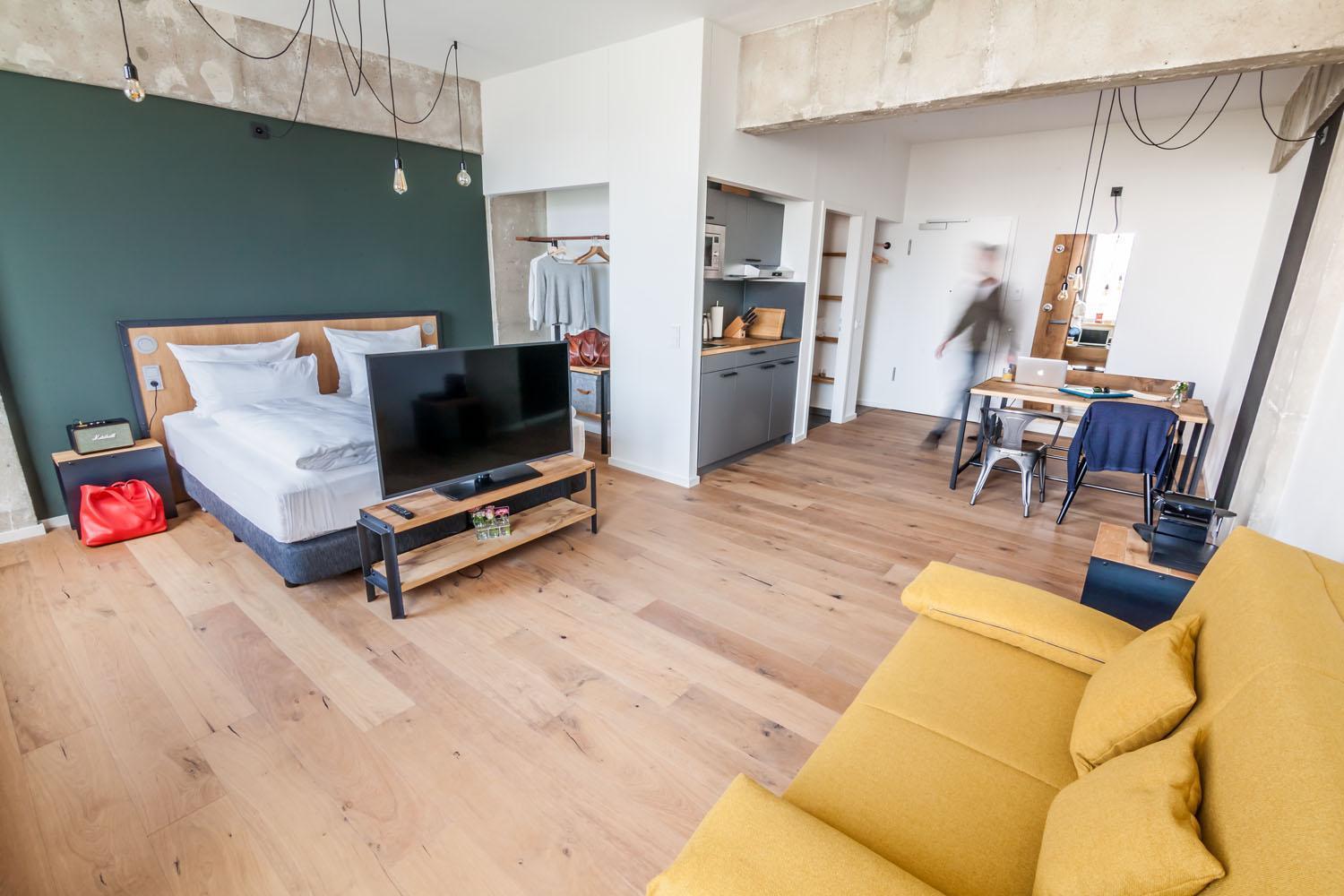 Staycity Aparthotels Leipzig City Centre Εξωτερικό φωτογραφία A typical studio apartment